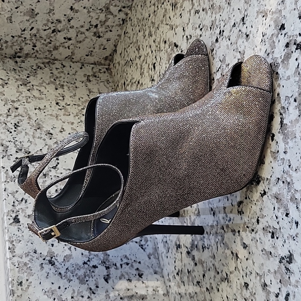 Brian Atwood pumps US sz 10